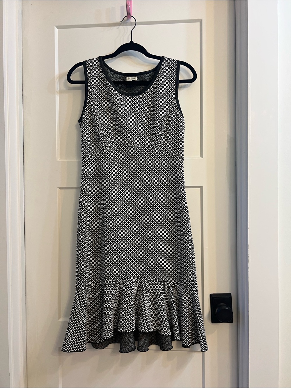 Max Studio Black and Cream Sleeveless Fit-and-Flare Mini Dress